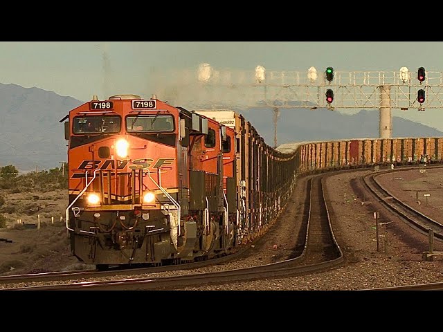 BNSF Freight Trains Southern California Desert 2024