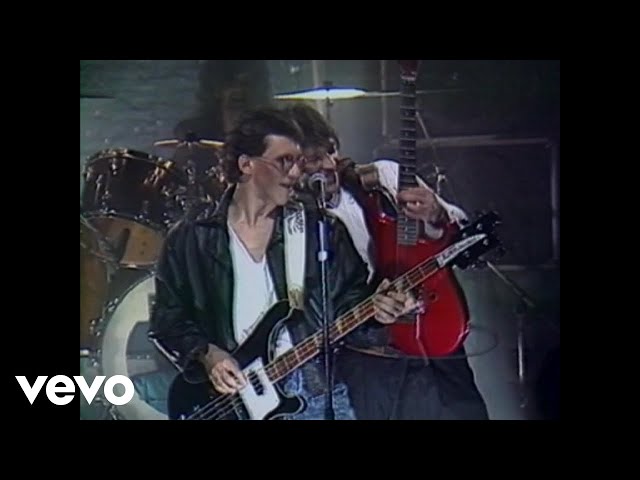 Los Enanitos Verdes - Pasos (Official Video)
