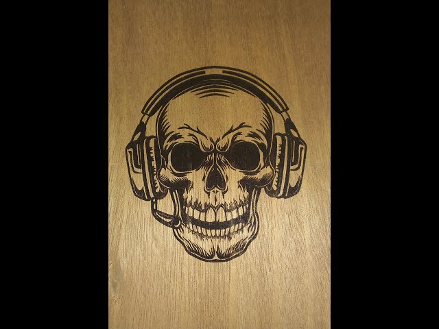 🎧 Laser Engraved Skull with Headphones 🎧