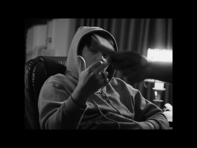 HK - ย้อนกลับไปวันแรก (Official MV)
