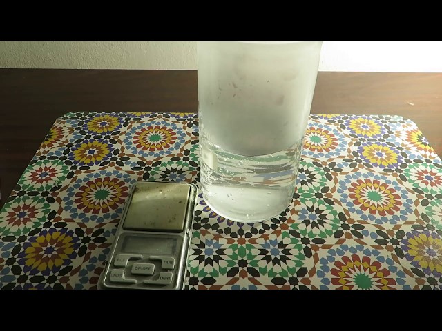 Make aluminium oxide (alumina) from aluminium metal