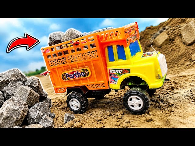 Mini Toy Truck Carrying Giant Rocks 🚚 | Heavy Stone Loading Adventure | science project | @kids Toy 