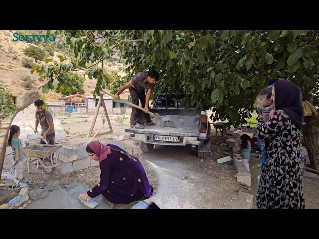 New nomadic life: Beginning of construction of Taybeh farm.