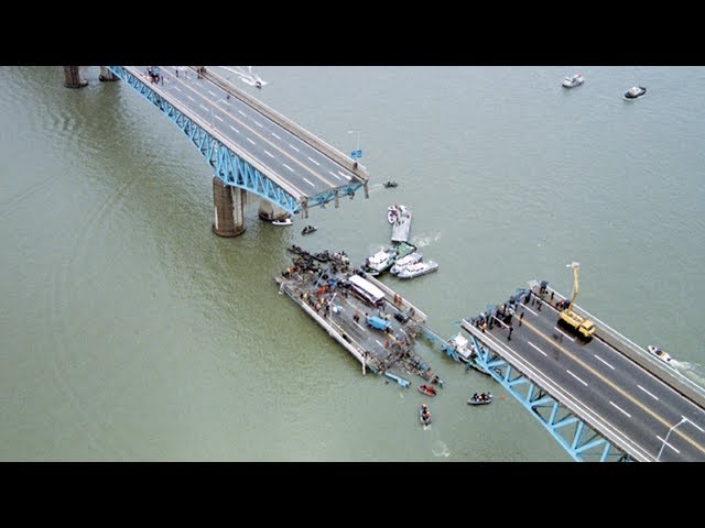 10 Biggest Bridge Collapses Ever