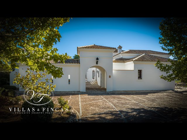 Amazing cortijo with olive grove and stables, Andalusia, Southern Spain