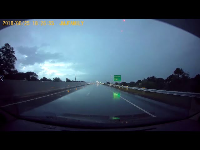 TPLEX Southbound to Metro Manila on a Rainy Evening | With Awesome Praise & Worship Songs Playlist