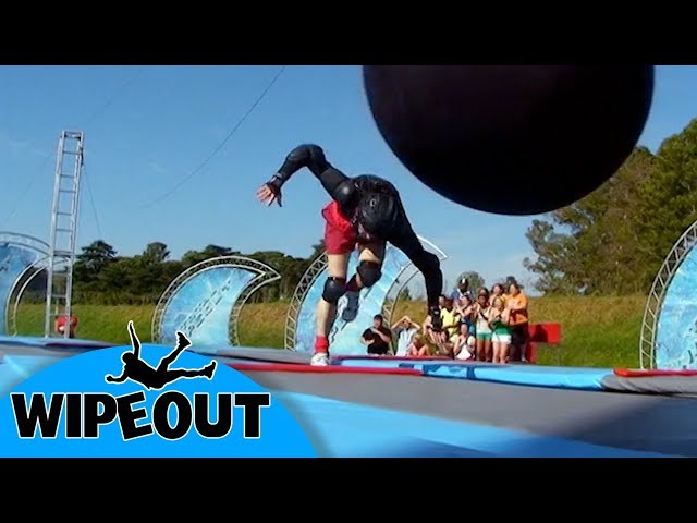 Not quite right 😅🤔 | Total Wipeout Official | Full Episode