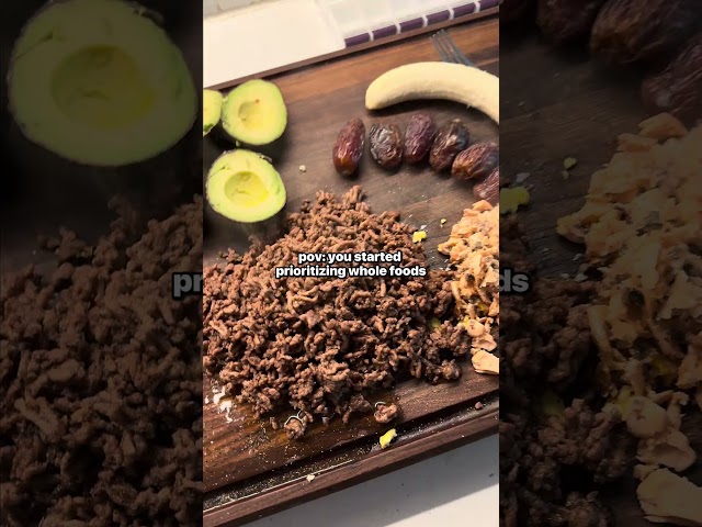 Does anyone know how to cut an avocado consistently? #Shorts #Food