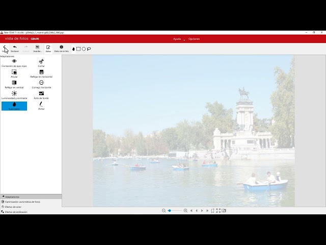 Tutorial: Using Photos as a Background | CEWE PHOTO ALBUM