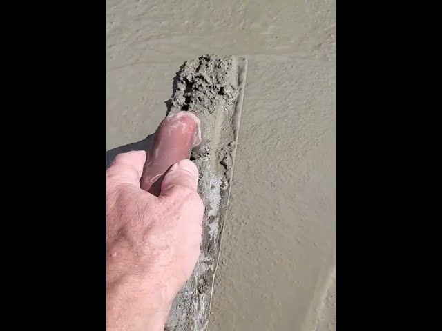 Finishing Concrete | When NOT To Start #Shorts