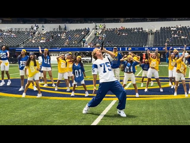 Di algo - Kaido Roberts en el partido inaugural de pretemporada de la NFL de los Rams