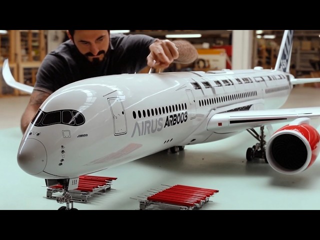 Hombre Construye un Avión RC Hiperrealista A Escala | Réplica Del Airbus A350 @RamyRC