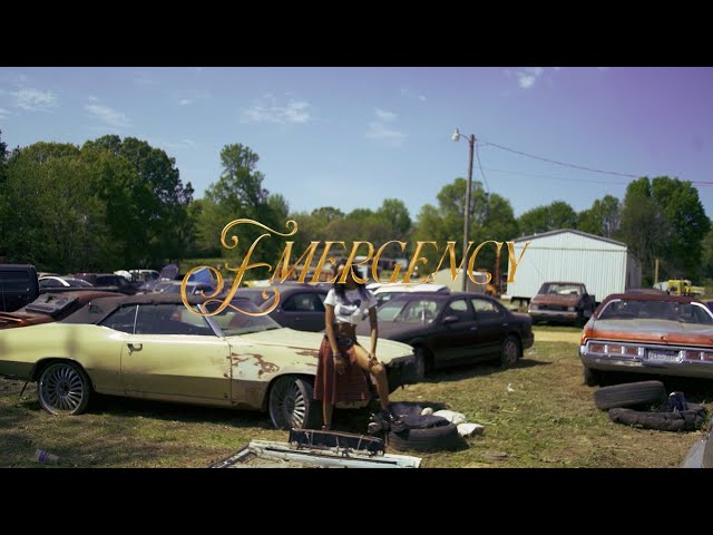 Girlfriend - Emergency (Official Visualizer)