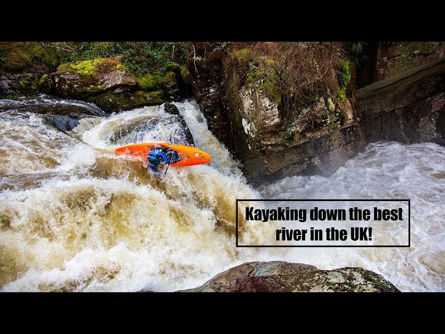 Kayaking down the best river in the UK!