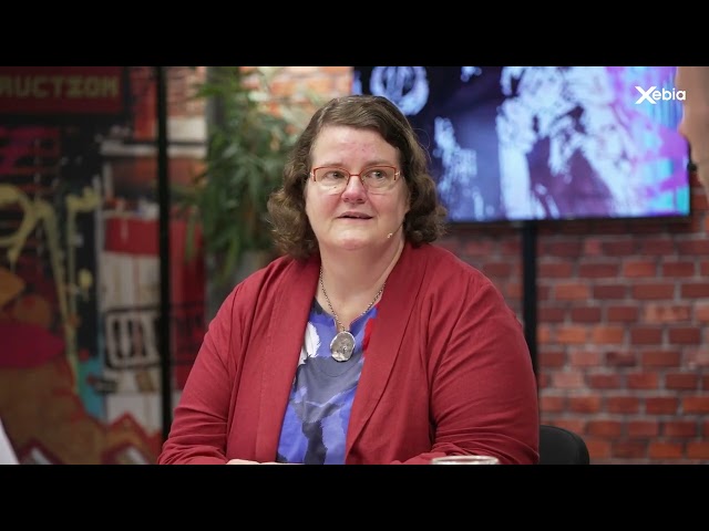 What is a Data Literacy? How to Build a Data-Literate Organization Webinar