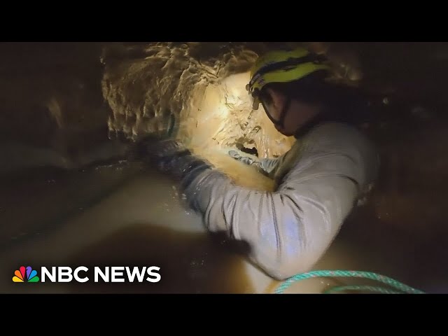 5 people stuck in Laos cave found alive, 2 still missing