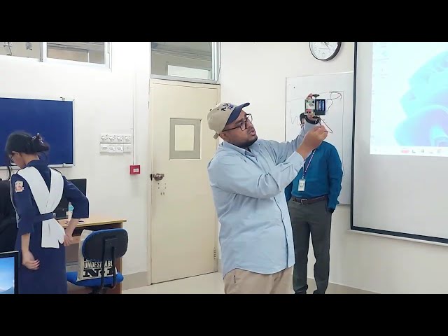 Robotics Demo Workshop at HURDCO International School | Octobrain