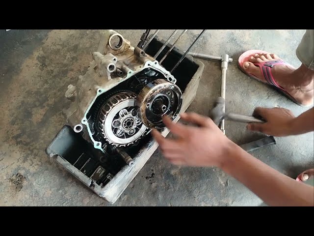 super Splendor ka full engine kaise kholen.How to open engine.