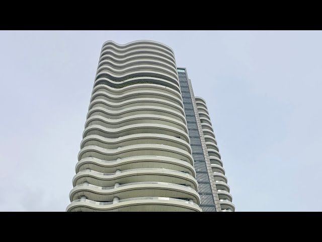Exquisite Living: Luxury 3 Bed.with 2 Bq's & Excellent Facilities