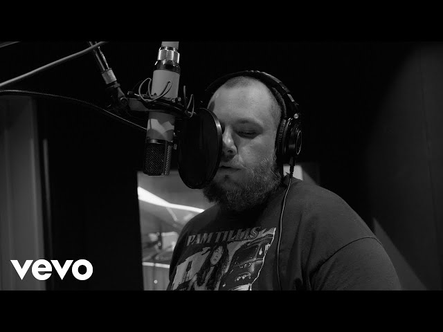 Luke Combs - Rich Man (Official Studio Video)