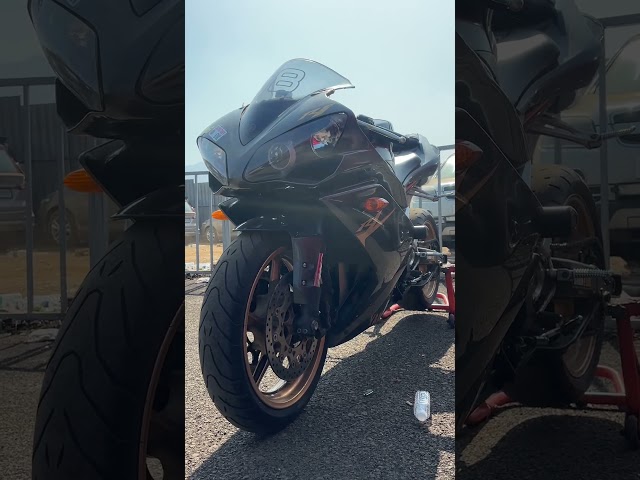 Yamaha R1 #r1 #yamaha #r15 #zx10r #viralvideo #kawasaki #bmw #bmwm5 #motovlog #superbike