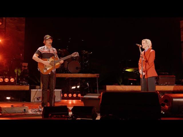 Stephen Wilson Jr. y Brandi Carlile - Stand By Me (En vivo desde Red Rocks) (Edición "Heart of th...