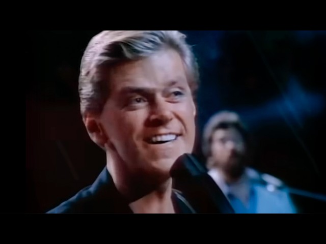 Chicago - Hard To Say I'm Sorry (Official Music Video)
