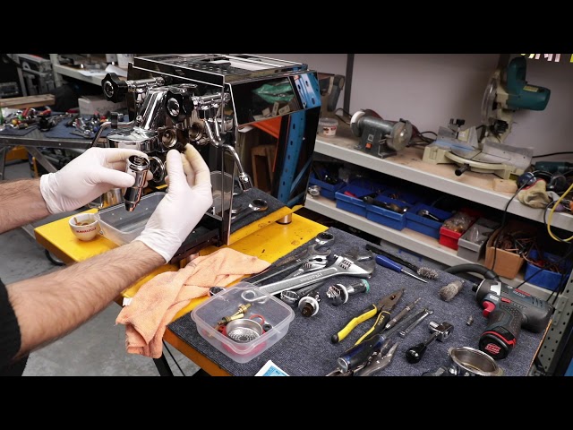 Espresso machine - Service and rebuild an E61 coffee group