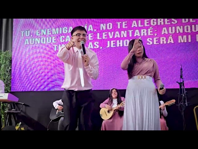 ❤️ Vuelve a Tu Primer Amor | Cristóbal Toro & Victoria Toro | Video Oficial 🎶