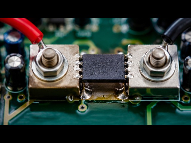 This DIY DC Meter Can SAVE Your Electronics! ⚡