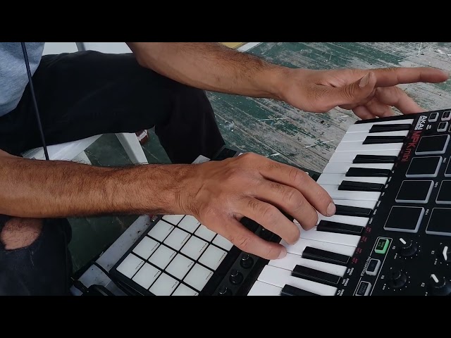 Maschine Plus + Akai MPK Mini - Hashishen/DJ Akbar