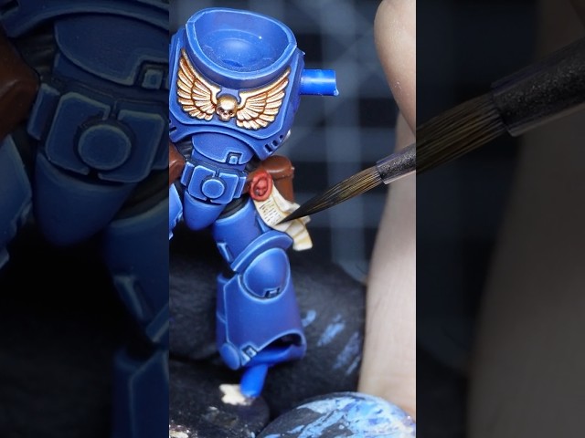Painting a Space Marine EXACTLY like the box art (in 60 seconds)