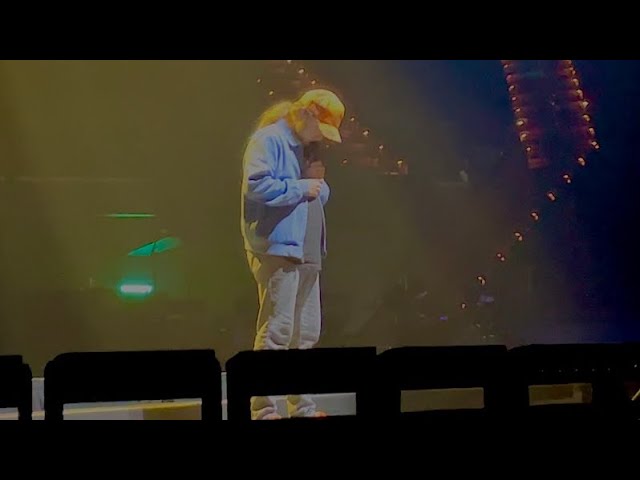 🙏 for Billy who lost his mom Debra the night before the show. 6/20/25 Rupp Arena #billystrings