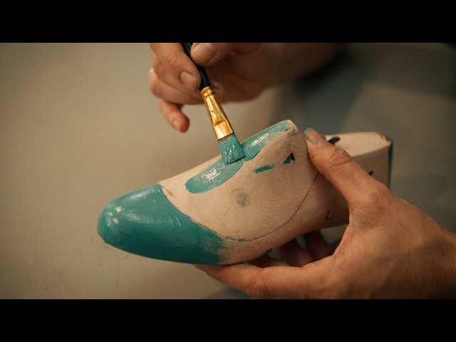 Upcycling an Old Wooden Shoe Tree Into a stylish Key Holder | DIY ASMR