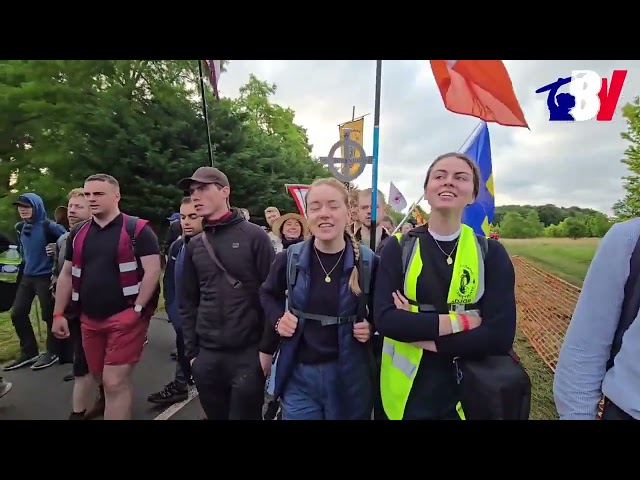 Traditional Irish Youth on the largest ever Chartres Pilgrimage in France. Cr @BoulevardVoltaire_