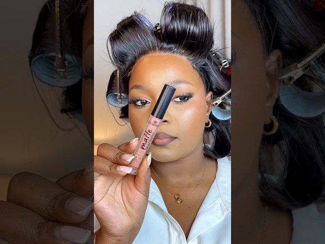 My go to affordable nude lip combo 😍 #makeupforbeginners #lipcombo #lipcombotutorial #nudelipcombo