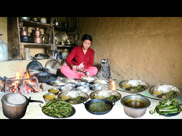 Traditional Cooking Village Nepal 🇳🇵 || Cooking & Enjoying Authentic Dal Bhat with Niguro Greens ||