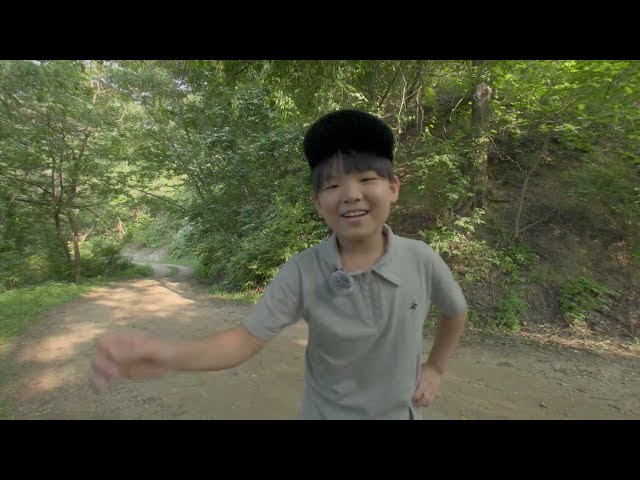 [VR180 3D 8K] Hiking Cheonma Mountain with the Kids | Water Break & Fun Moments
