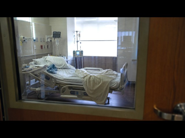 NURSE: Mitch McConnell MISSING from hospital