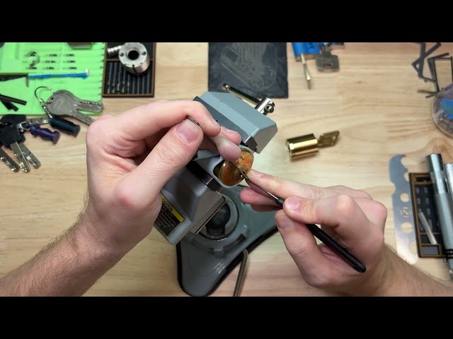 [51] - Kirk Key A1 K1 Challenge Lock Pick and Gut