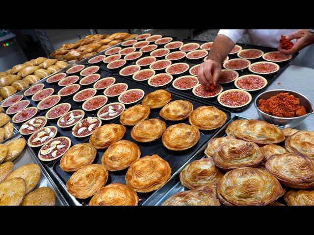 Amazing bakery sells 3000 pies a day! Delicious Spanish STREET FOOD recipe!