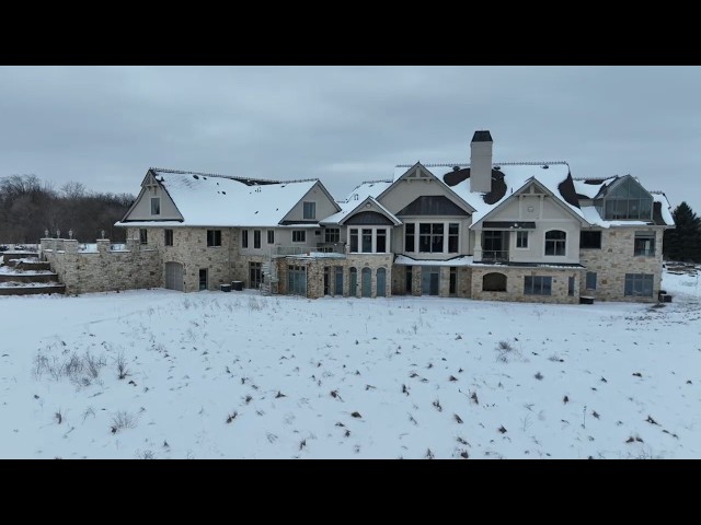ABANDONED Mega Mansion Frozen in Time - Owner Went to Prison