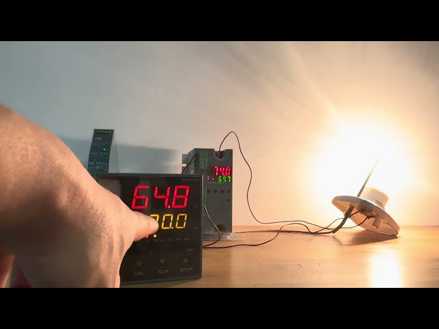 A demonstration on the control accuracy of MAU 90 series PID Controller