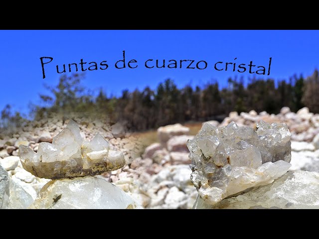 Extracción de PUNTAS DE CUARZO CRISTAL, conocidas también como cuarzos maestros.