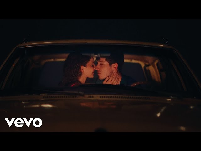 ALONG - La Del Campo De Fresas