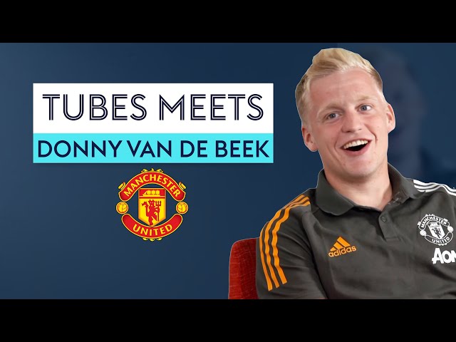 Who does Van de Beek think is the BEST Dutchman to play for Manchester United? 👀  | Tubes Meets