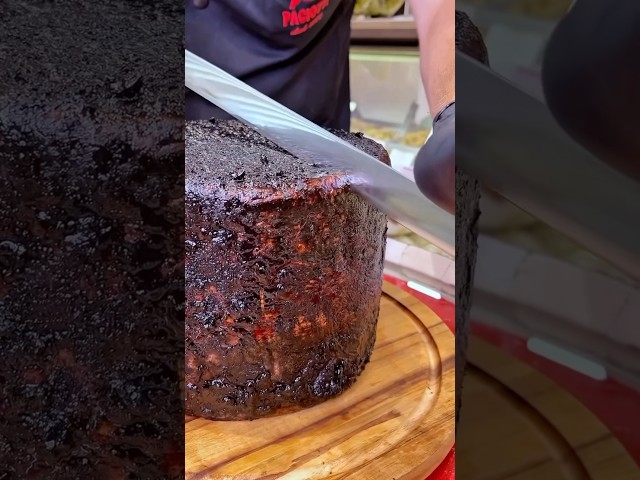 Italians react to AMAZING BLUE CHEESE