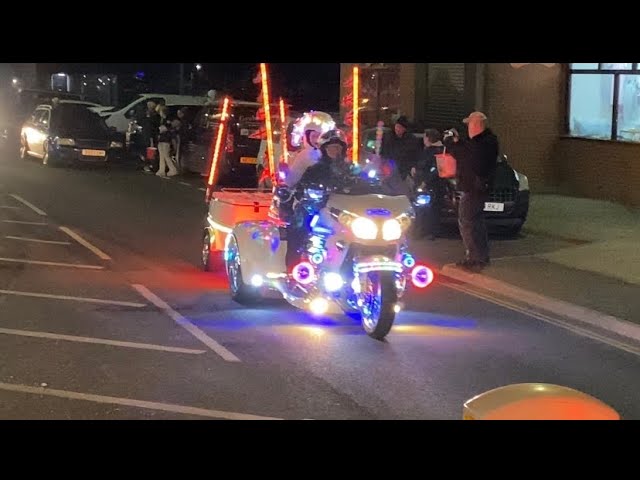 Desfile de luces Goldwing Hunstanton 2026, preparándose para partir, miren a su alrededor.