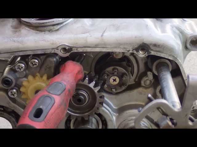 From cylinder to clutch to transmission: a complete Motorcycle Engine explained