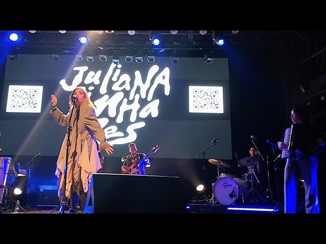 juliana linhares @ teatro do sesi: até cansar o cansaço (abertura do show)